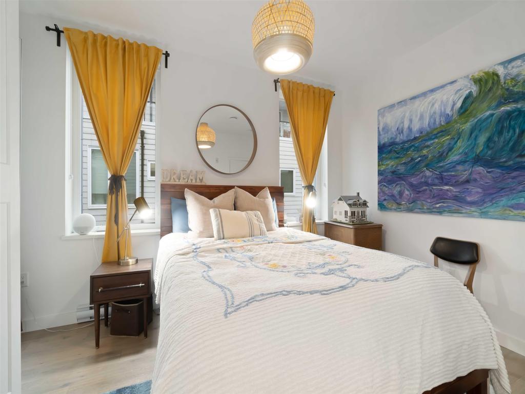 Listing Image for R3080732