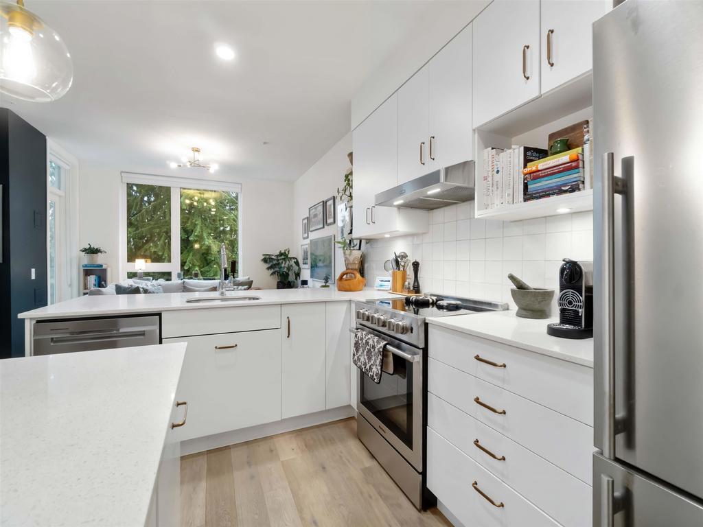 Listing Image for R3080732