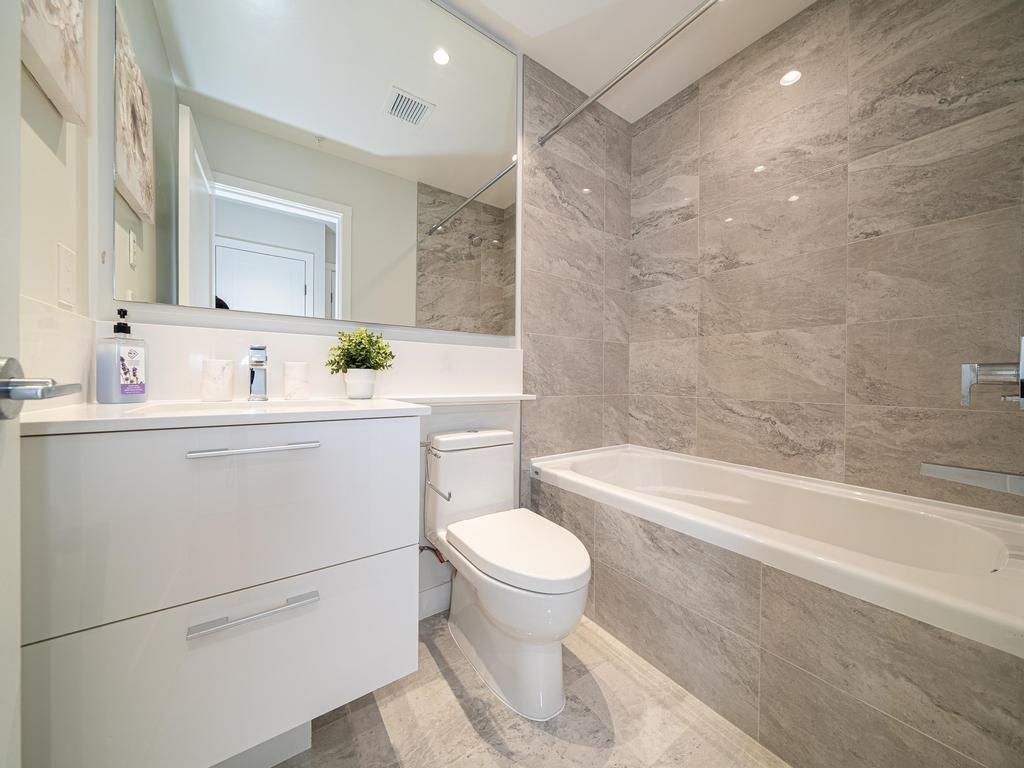 Listing Image for R3080752