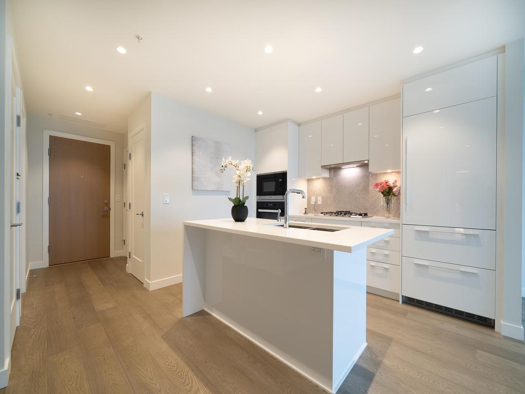 Listing Image for R3080752