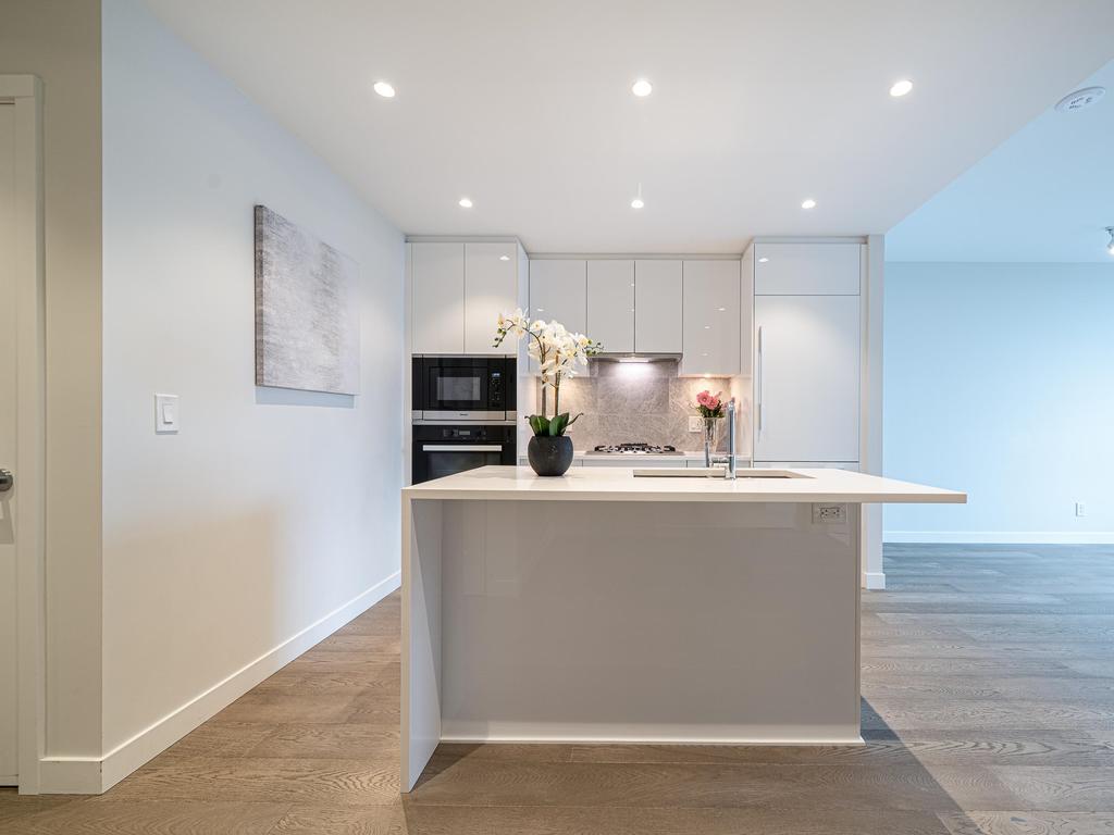 Listing Image for R3080752