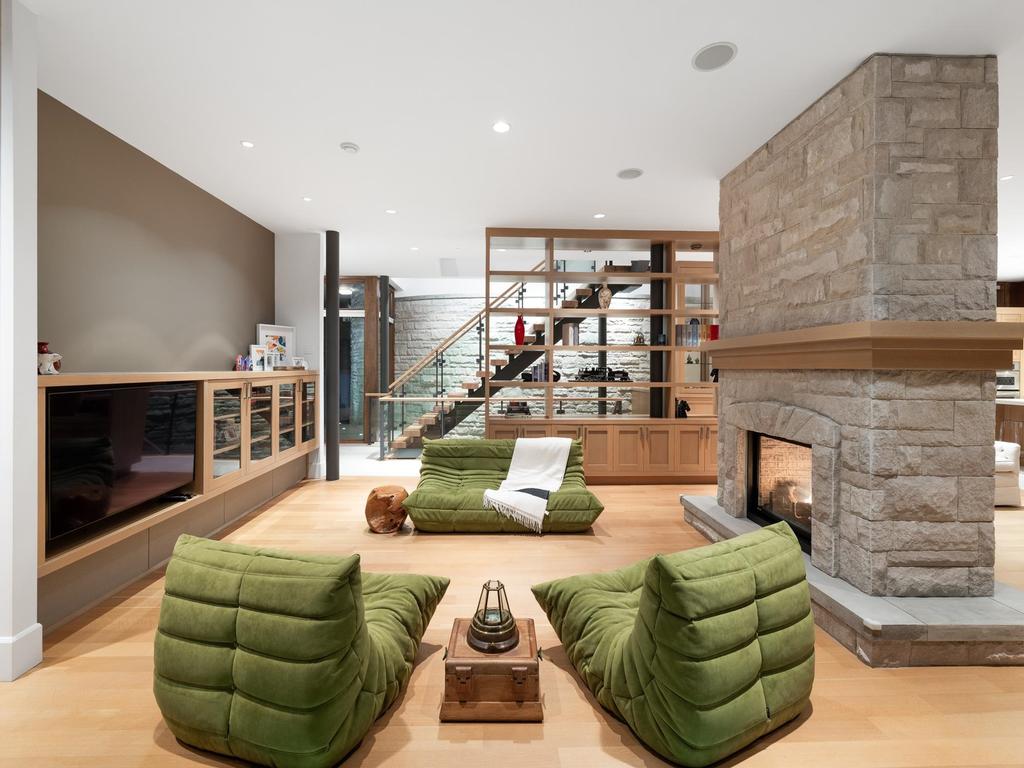 Listing Image for R3080756