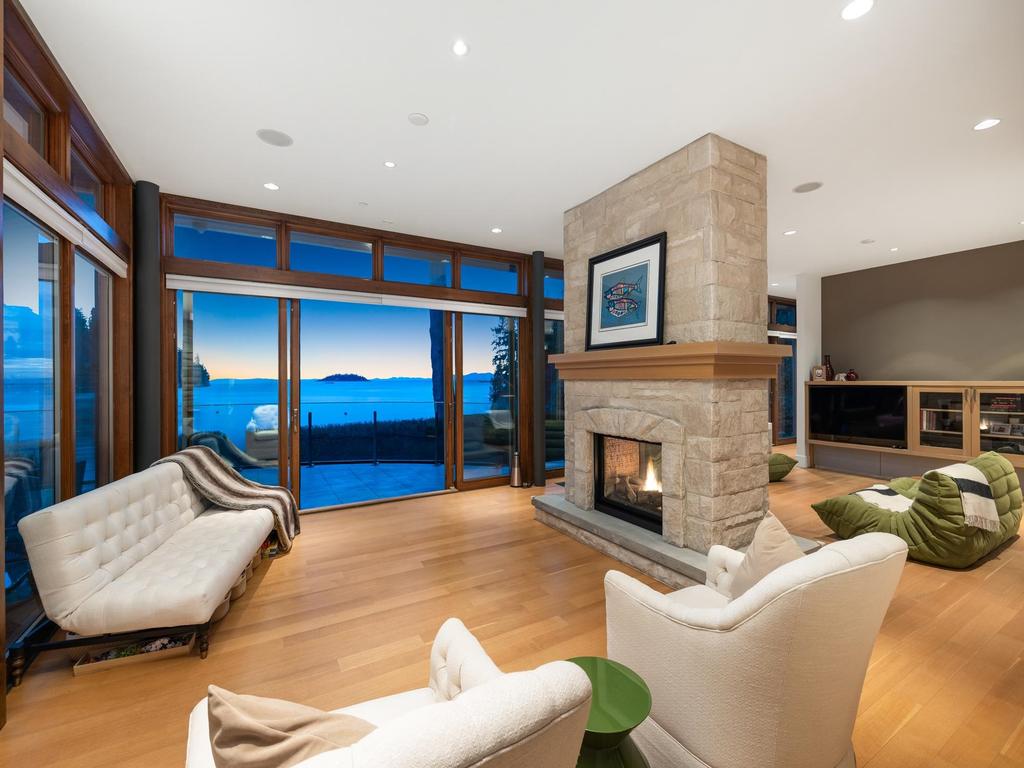 Listing Image for R3080756