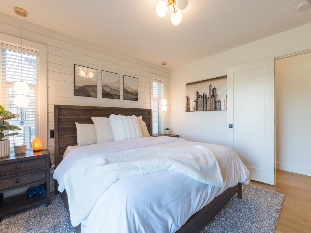 Listing Image for R3080760