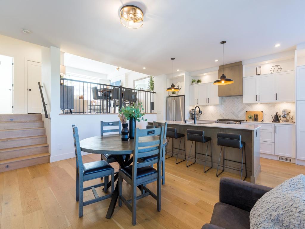 Listing Image for R3080760