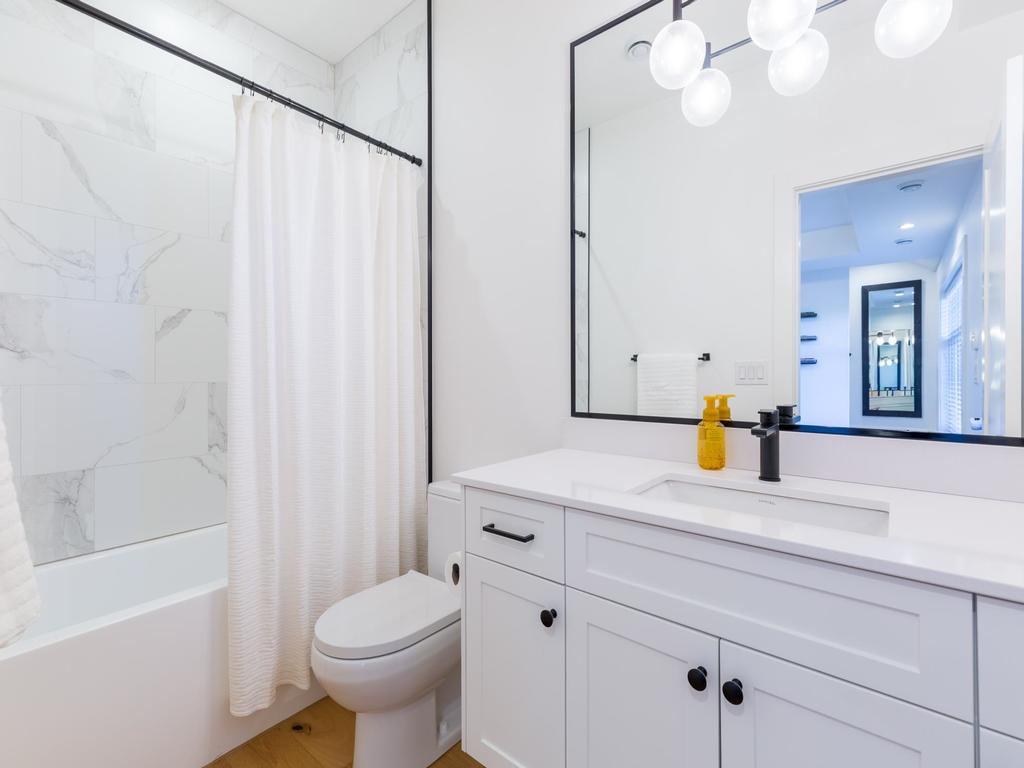 Listing Image for R3080760