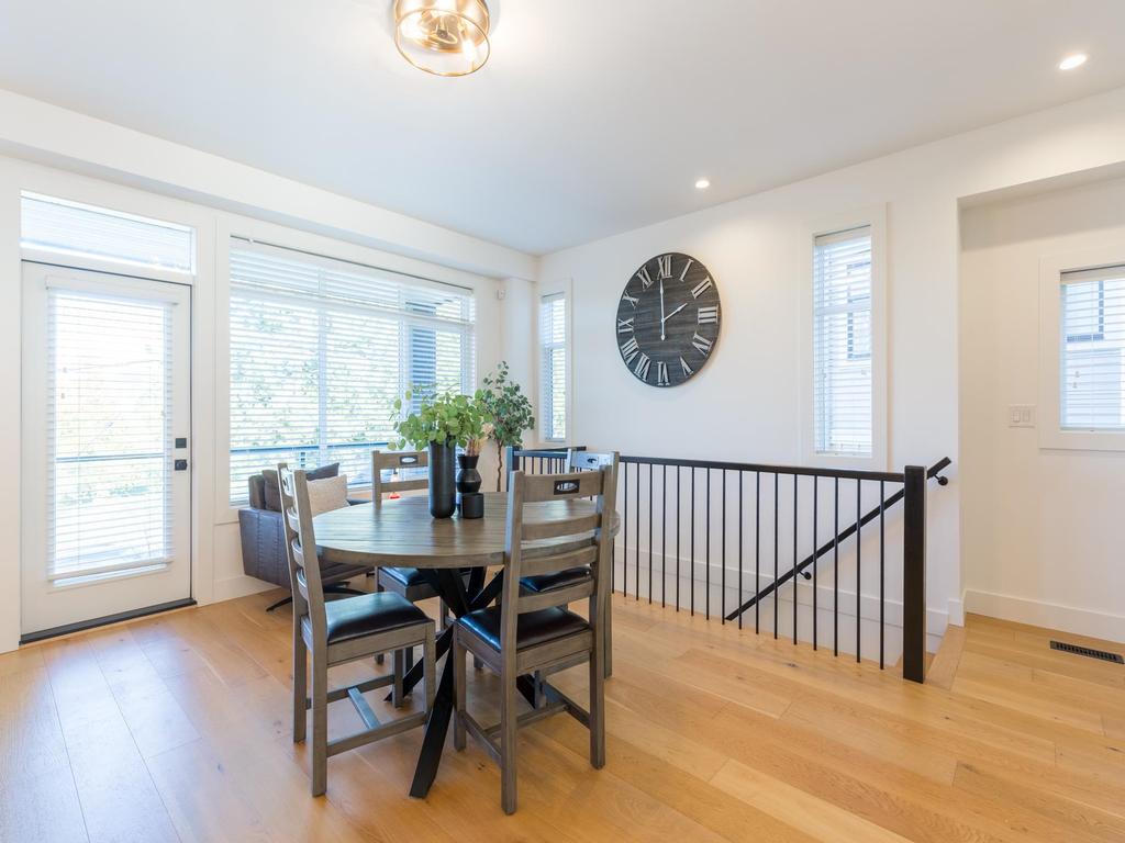 Listing Image for R3080760