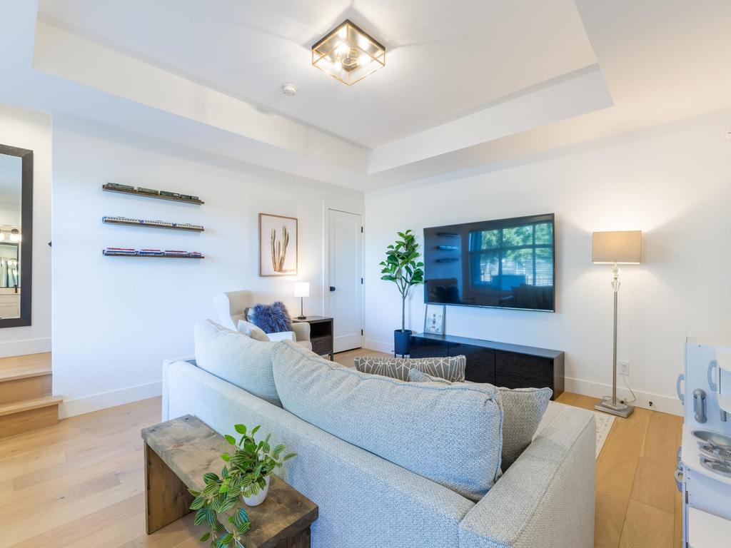 Listing Image for R3080760