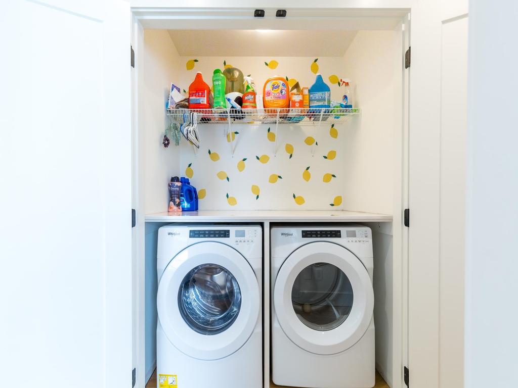 Listing Image for R3080760