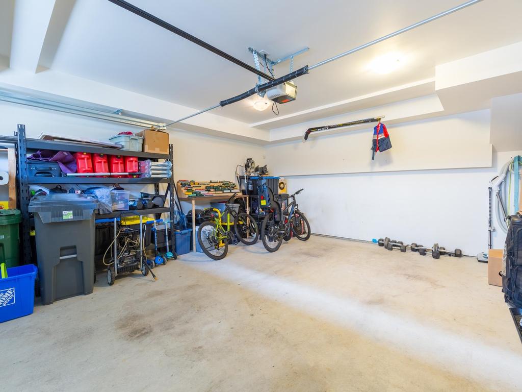 Listing Image for R3080760