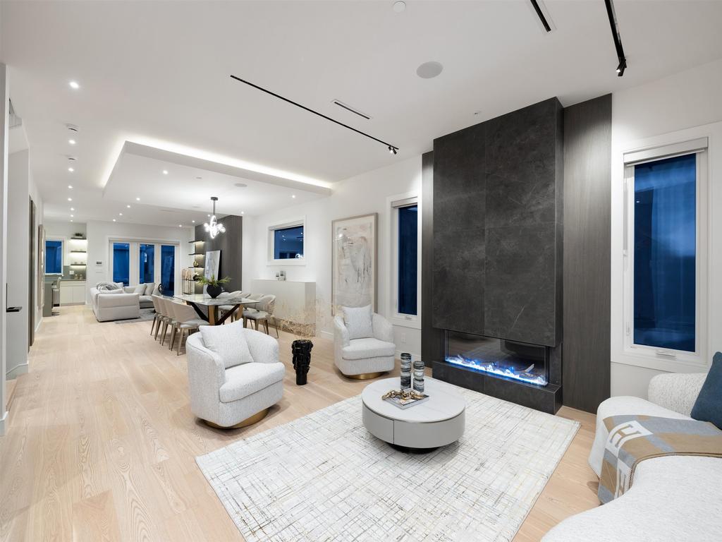 Listing Image for R3080805