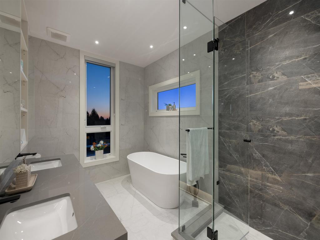 Listing Image for R3080805