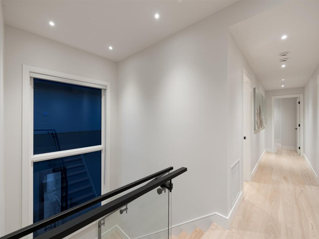 Listing Image for R3080805