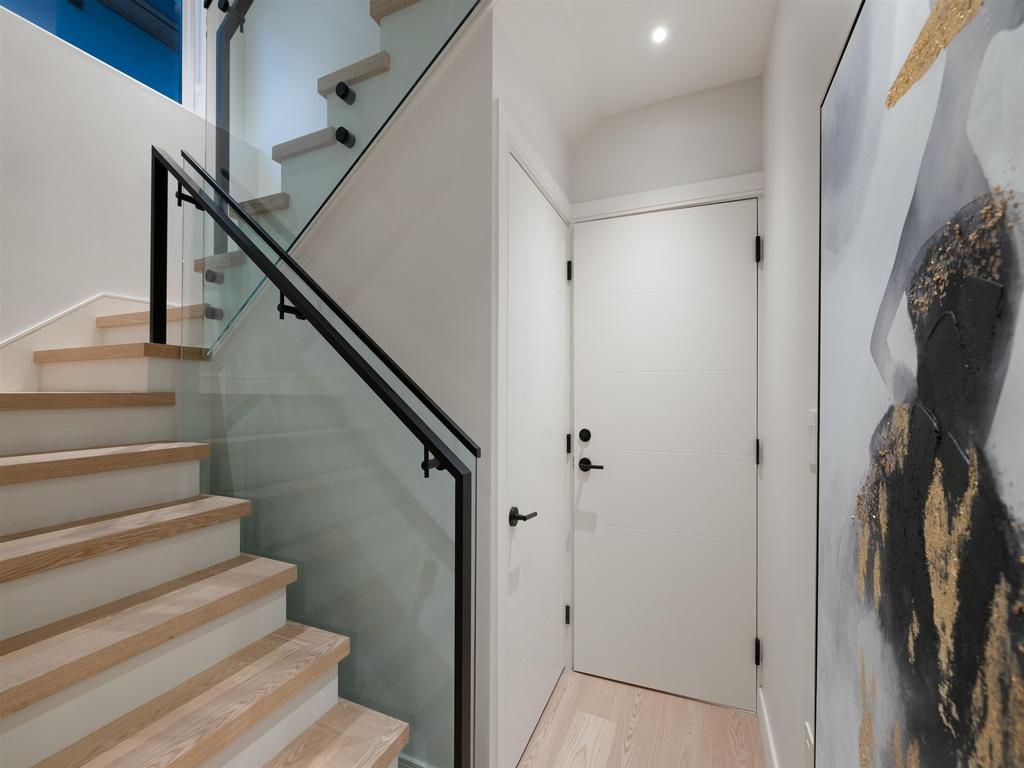 Listing Image for R3080805