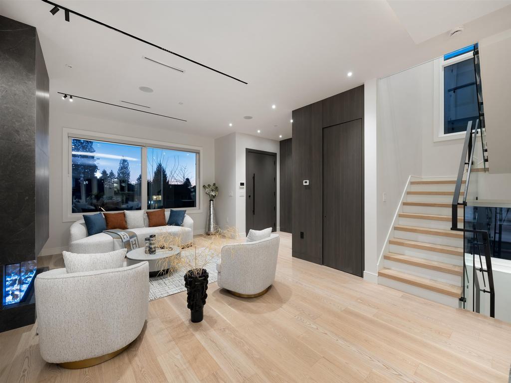 Listing Image for R3080805