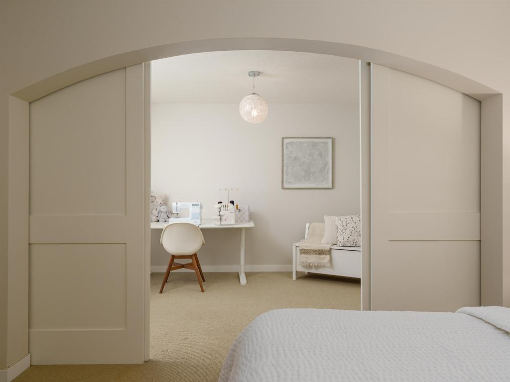 Listing Image for R3080817