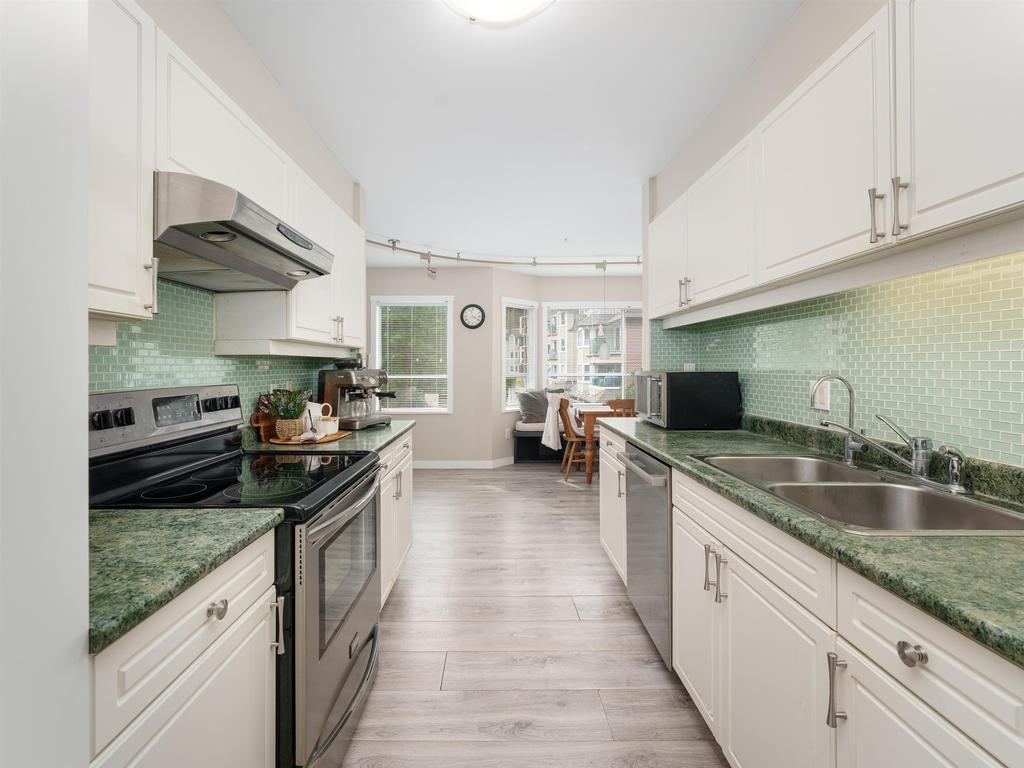 Listing Image for R3080817