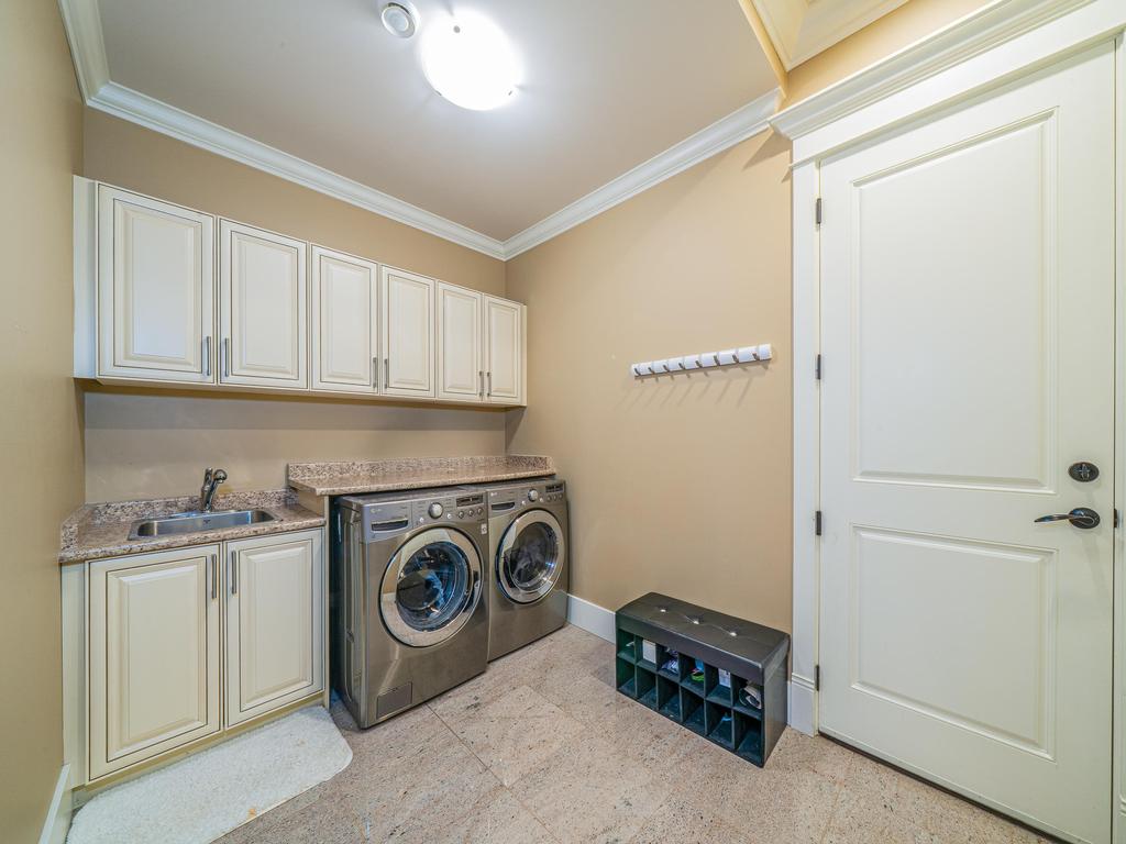 Listing Image for R3080818