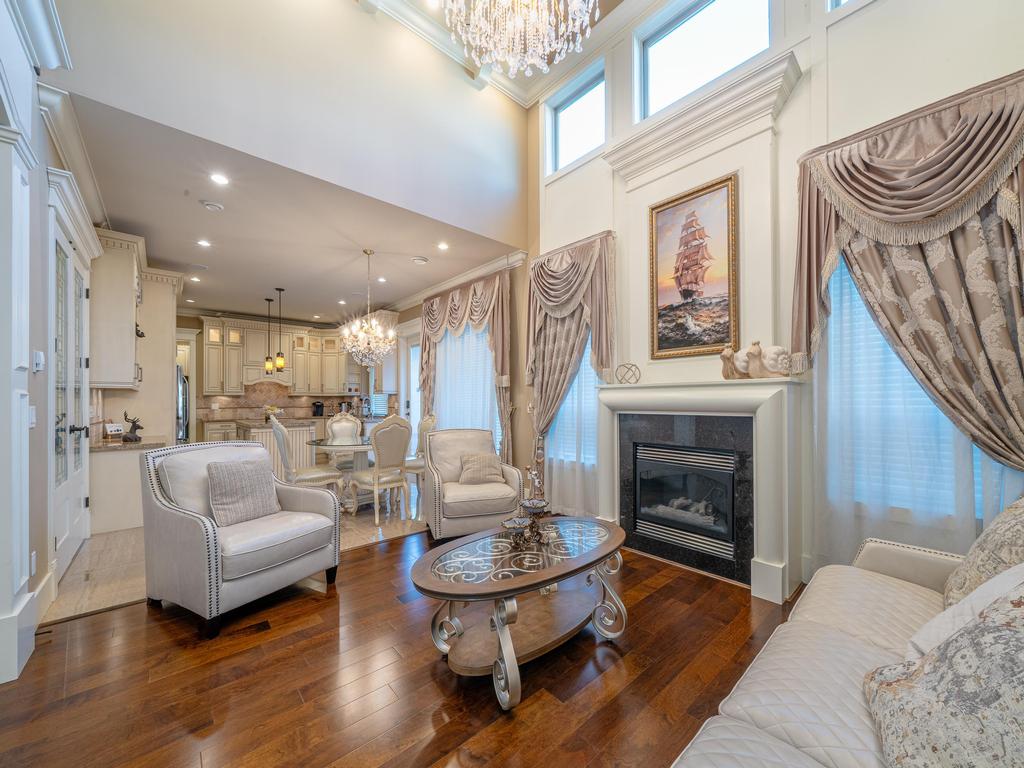 Listing Image for R3080818