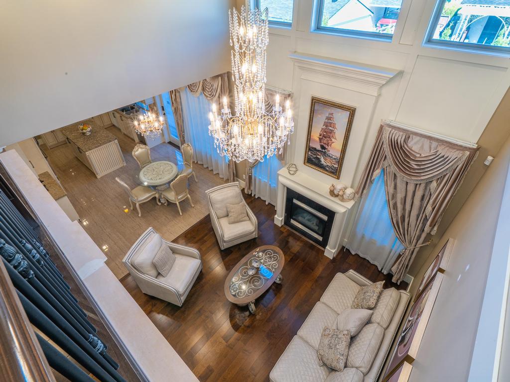 Listing Image for R3080818