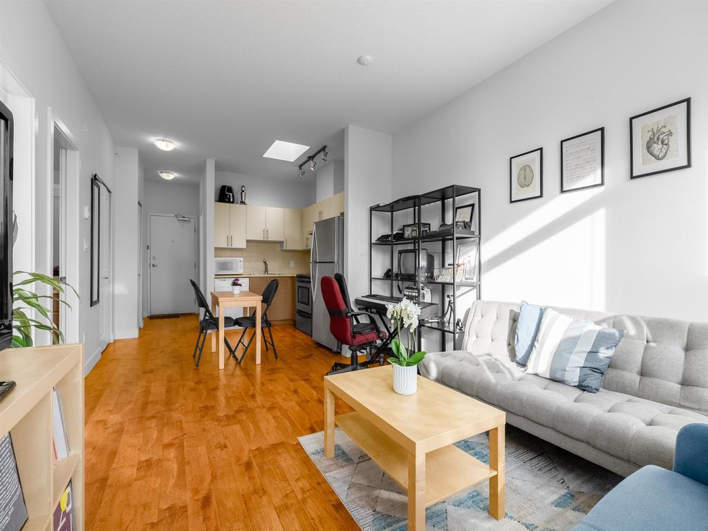 Listing Image for R3080829