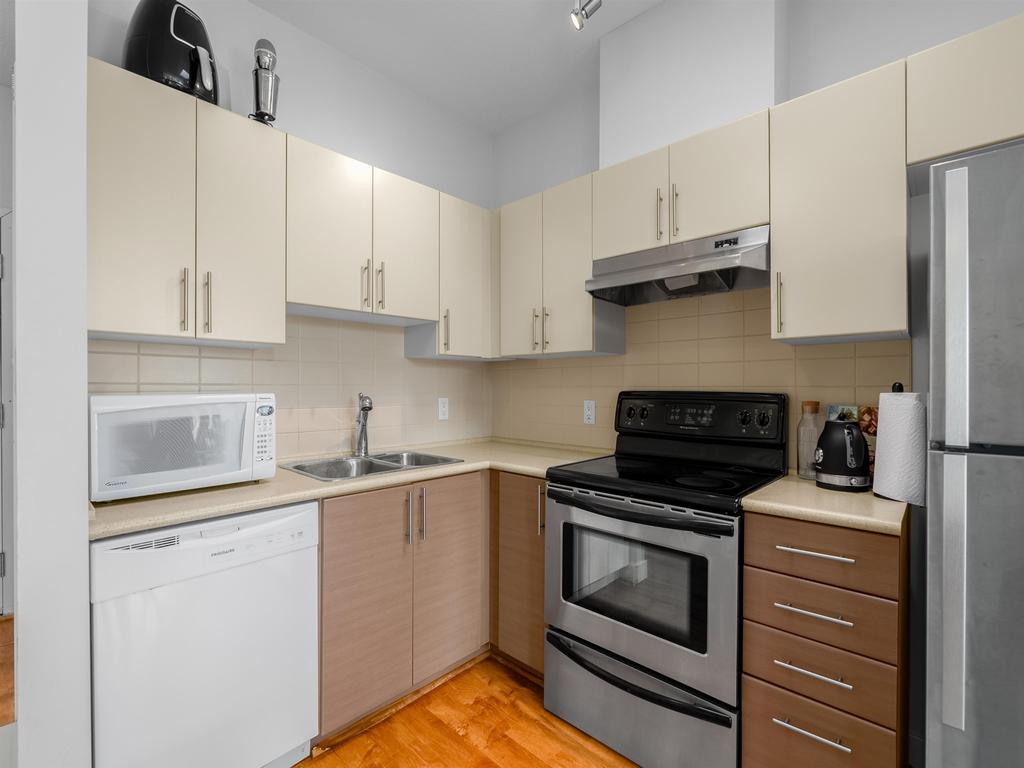 Listing Image for R3080829