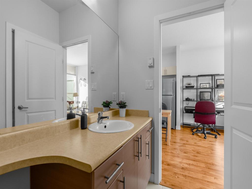 Listing Image for R3080829