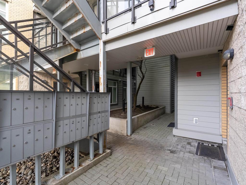 Listing Image for R3080829