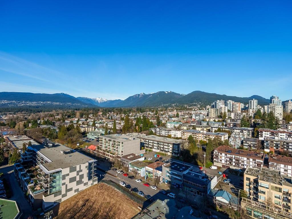 Listing Image for R3080852