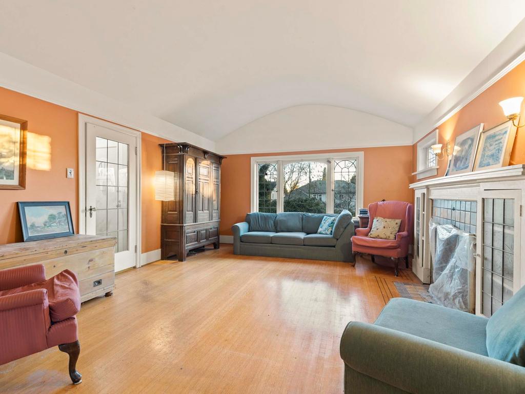 Listing Image for R3080865