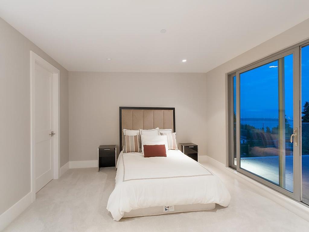 Listing Image for R3080866