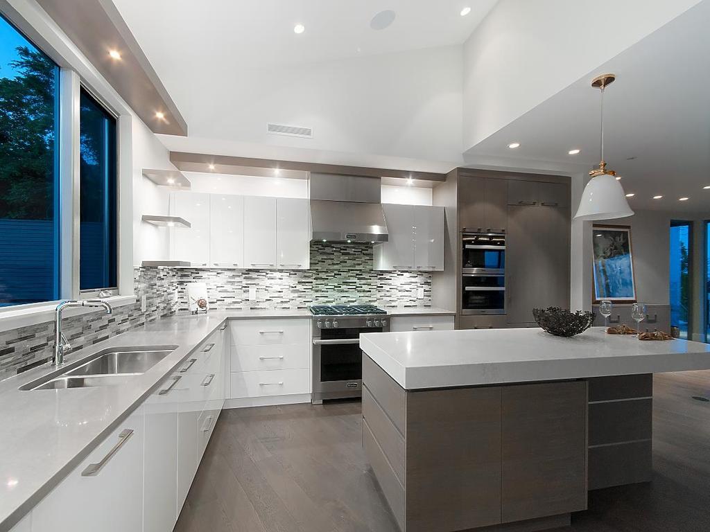 Listing Image for R3080866