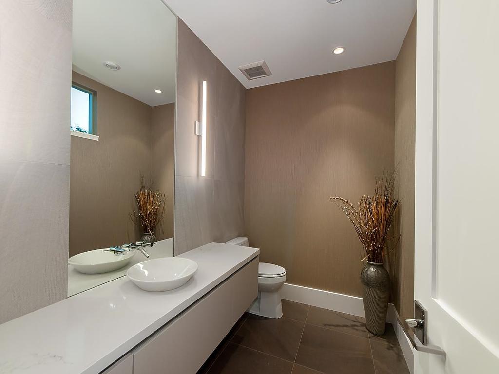 Listing Image for R3080866