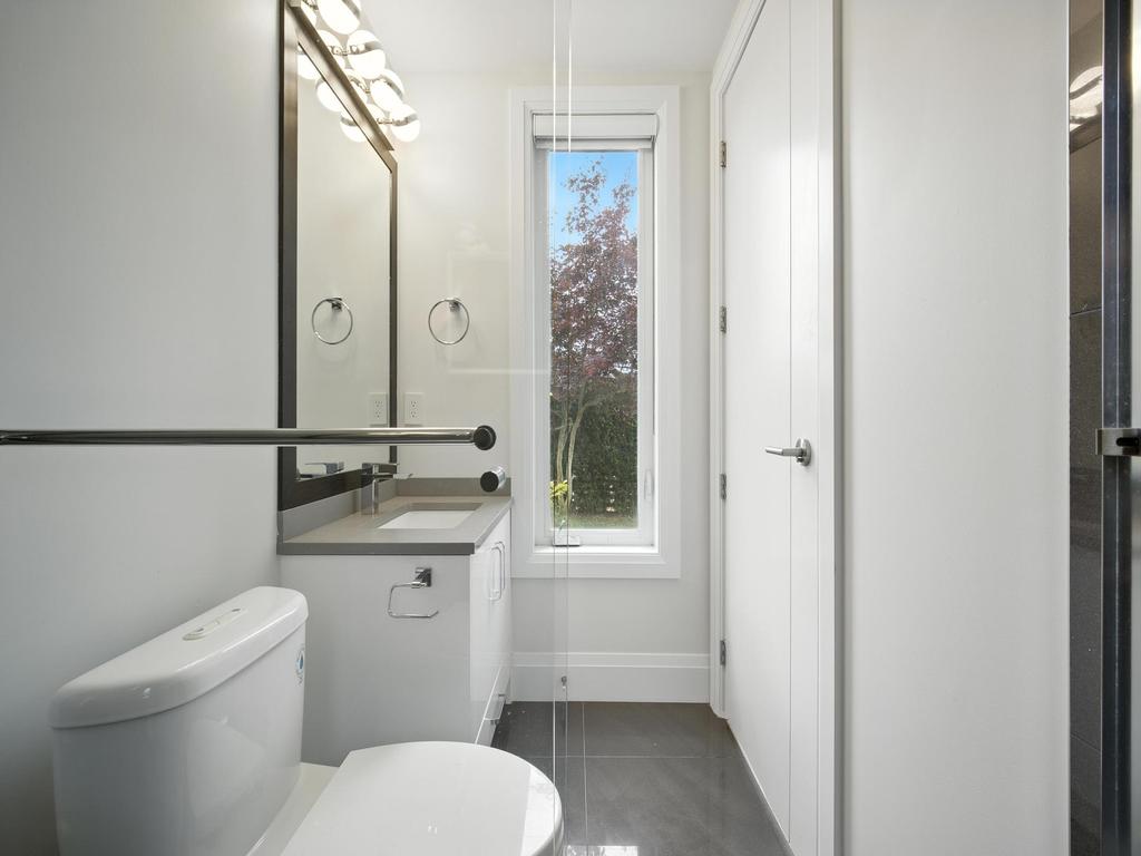 Listing Image for R3080875