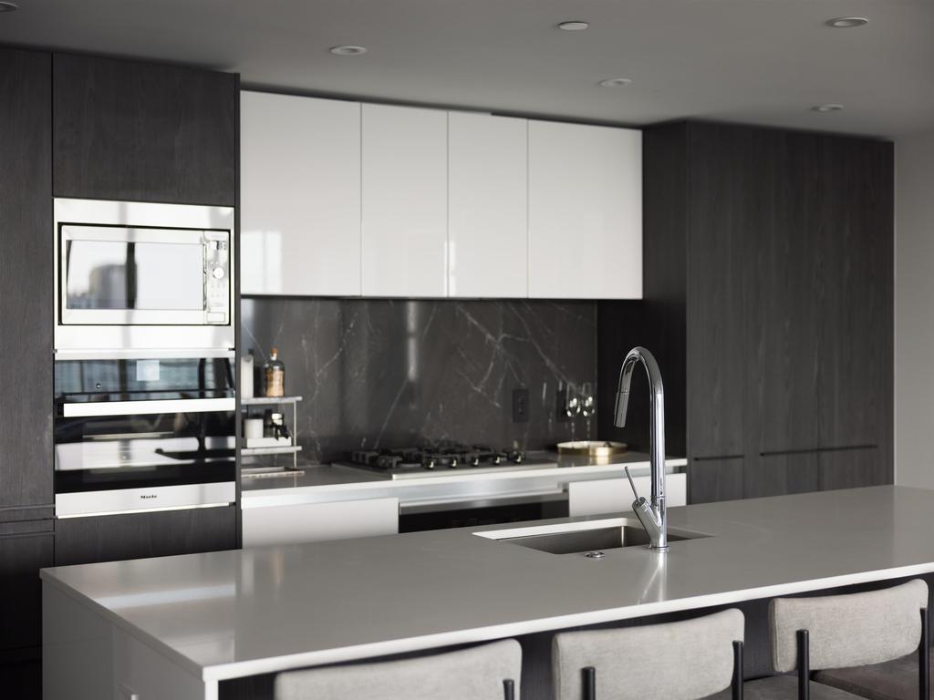 Listing Image for R3080895