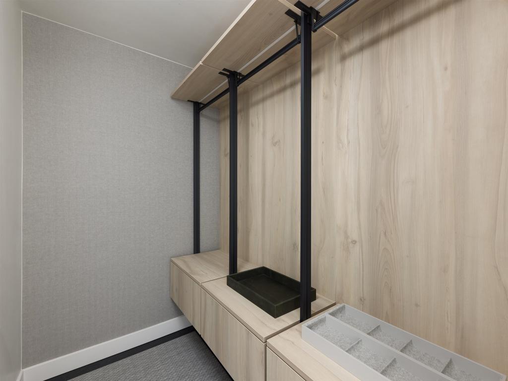 Listing Image for R3080895