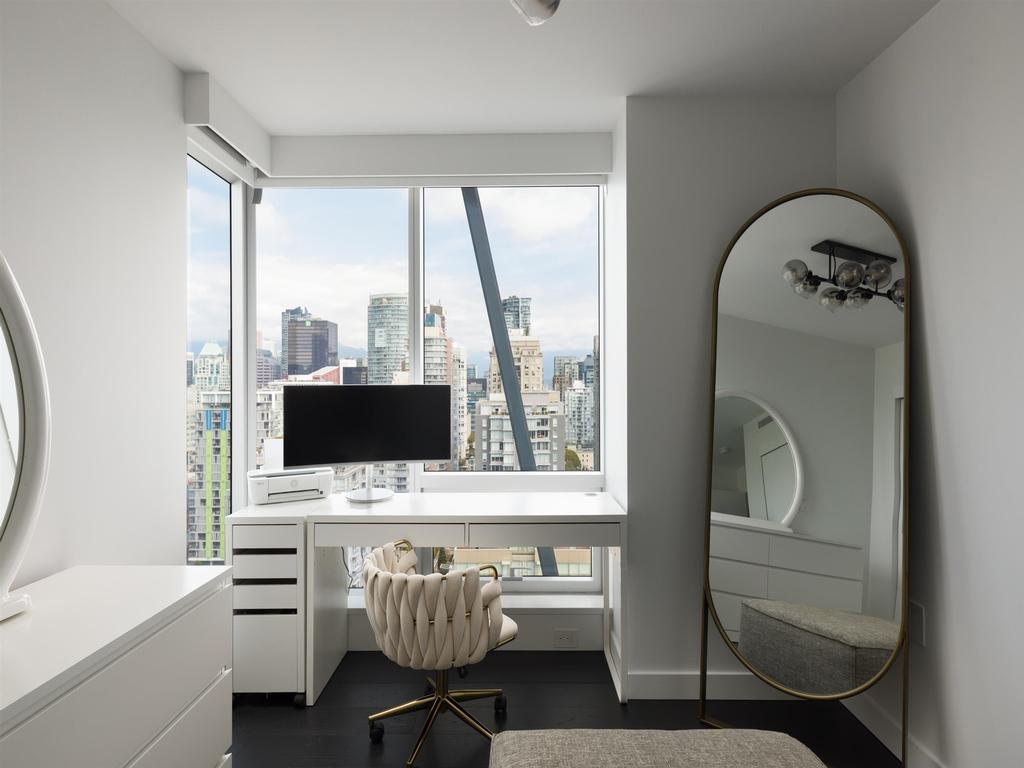 Listing Image for R3080895