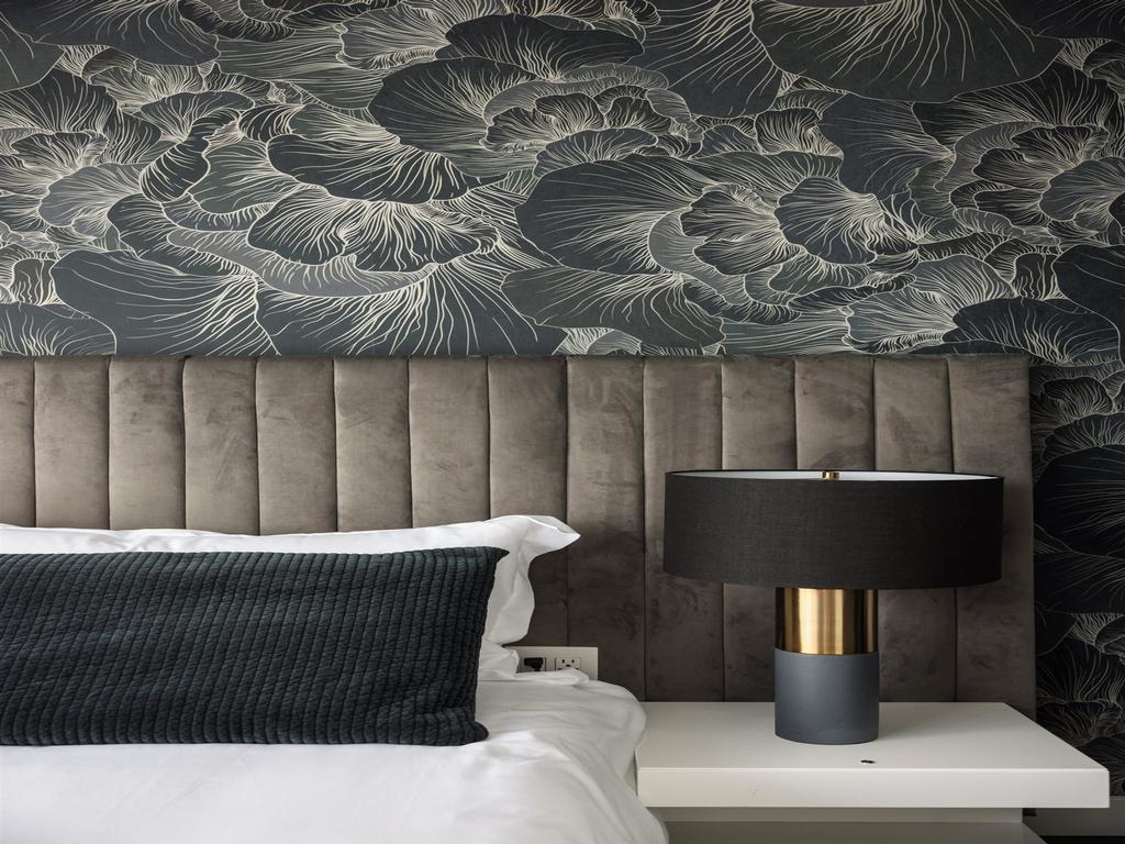 Listing Image for R3080895