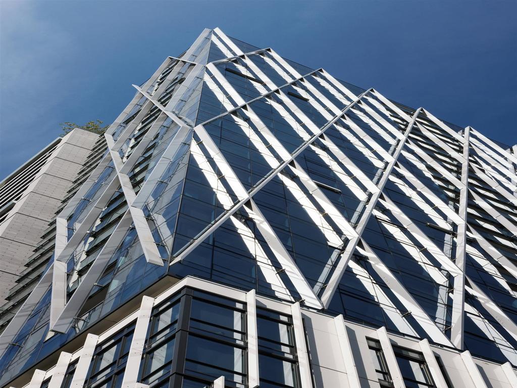 Listing Image for R3080895