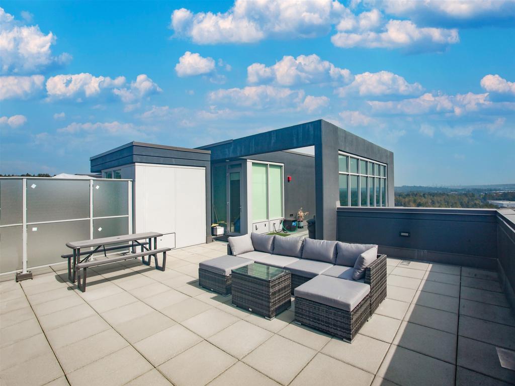 Listing Image for R3080901