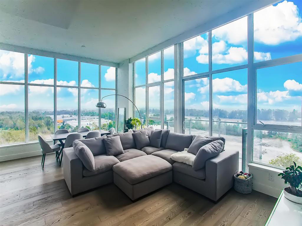 Listing Image for R3080901