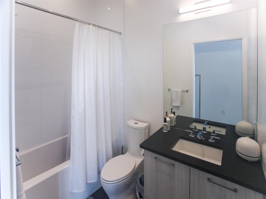 Listing Image for R3080901