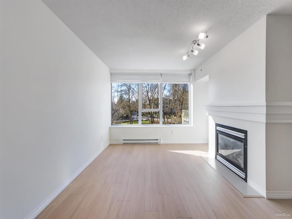 Listing Image for R3080916