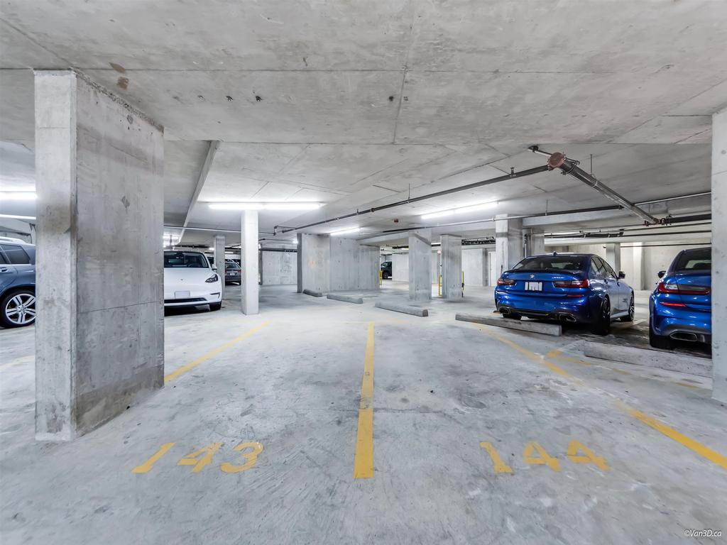 Listing Image for R3080916