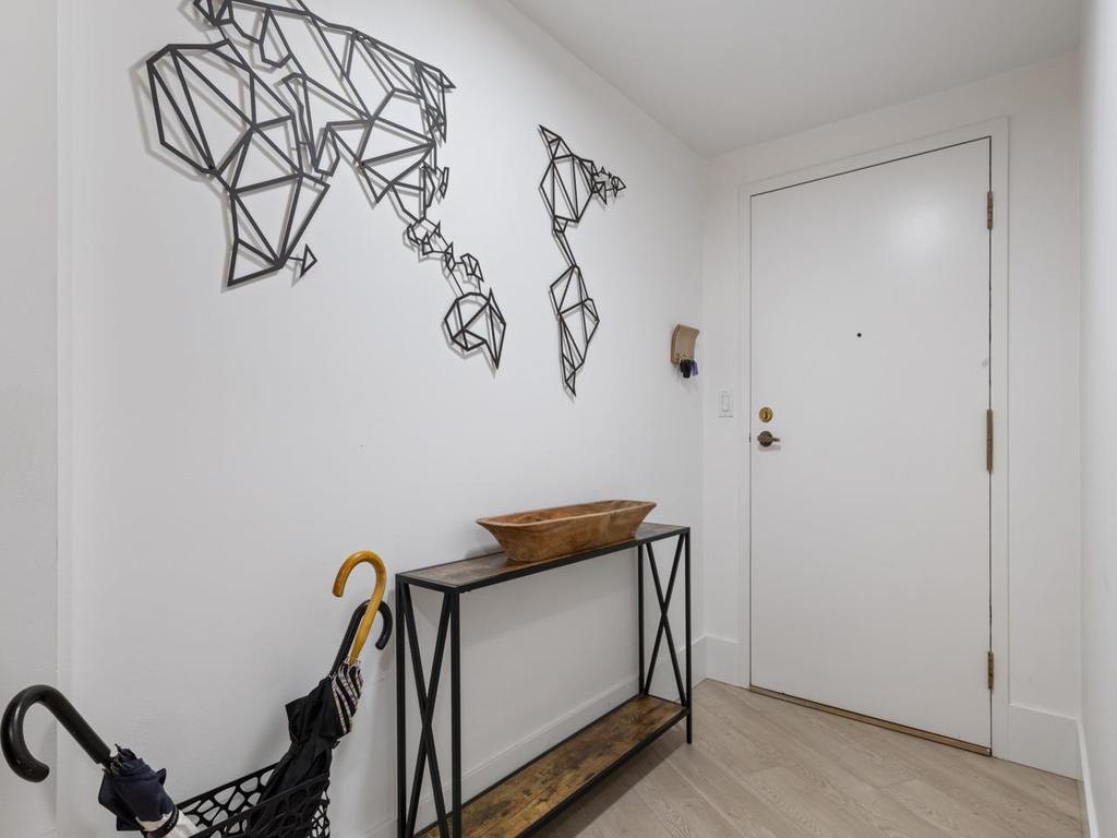 Listing Image for R3080921