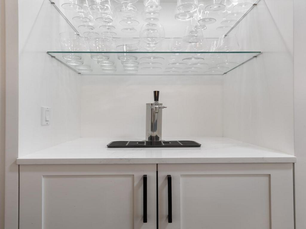 Listing Image for R3080921