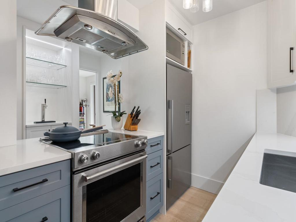 Listing Image for R3080921