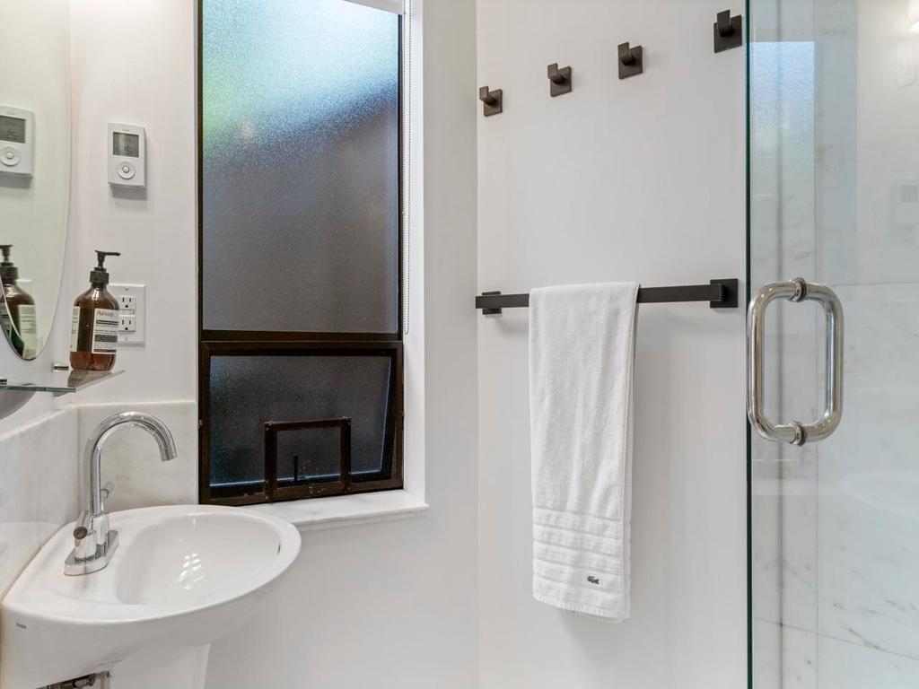 Listing Image for R3080921