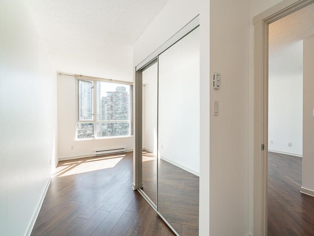 Listing Image for R3080922