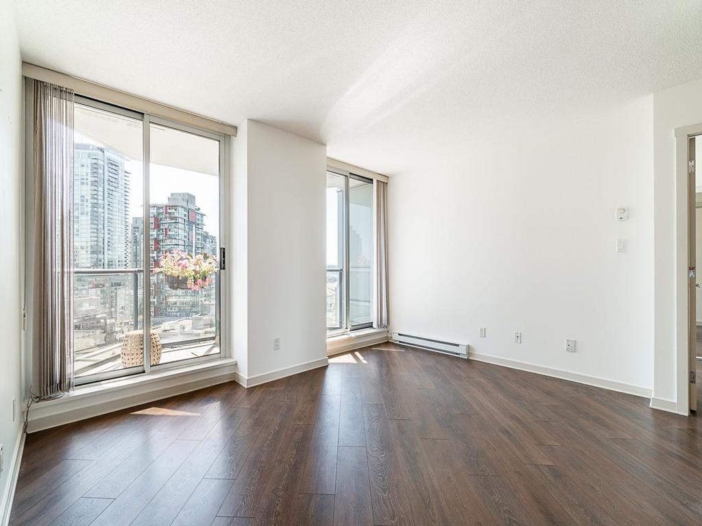 Listing Image for R3080922